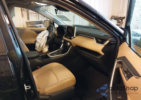 2023 Toyota Rav4 Hybrid Xle Premium from USA, damaged, VIN JTMB6RFV2PD090656